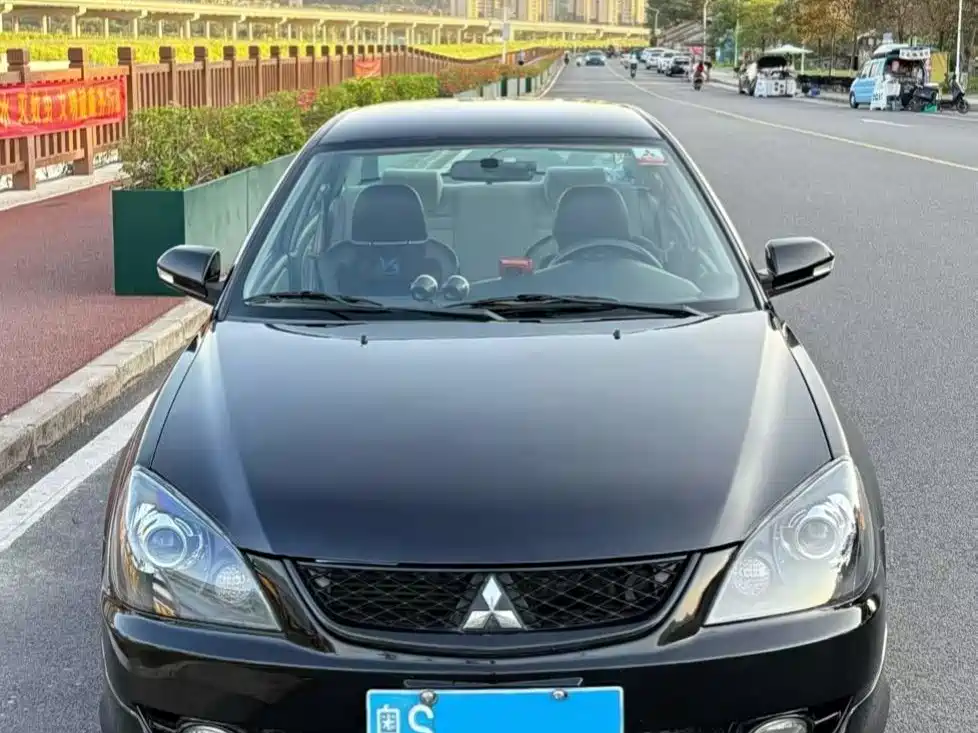 Mitsubishi Lancer 2012 1.6L Manual Luxury EXi фото 2