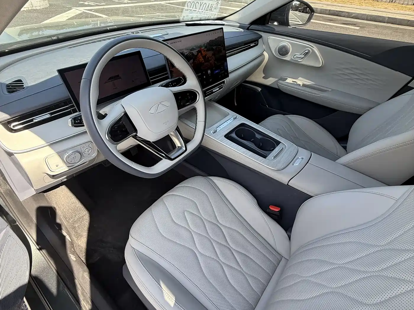 Chery Fengyun Fengyun A8L 2025 2025 1.5TGDI 145km Standard Type