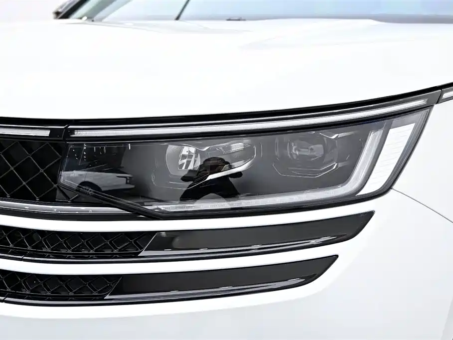 Volkswagen Talagon 2023 380TSI 4WD R-Line Touring Edition фото 10