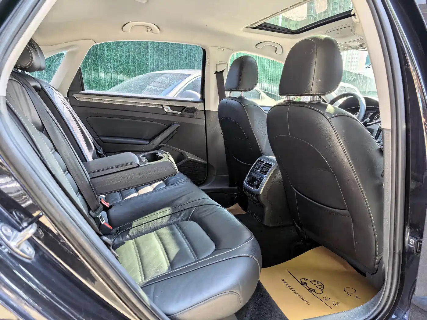 Volkswagen Passat 2017 330TSI DSG Prestige фото 14