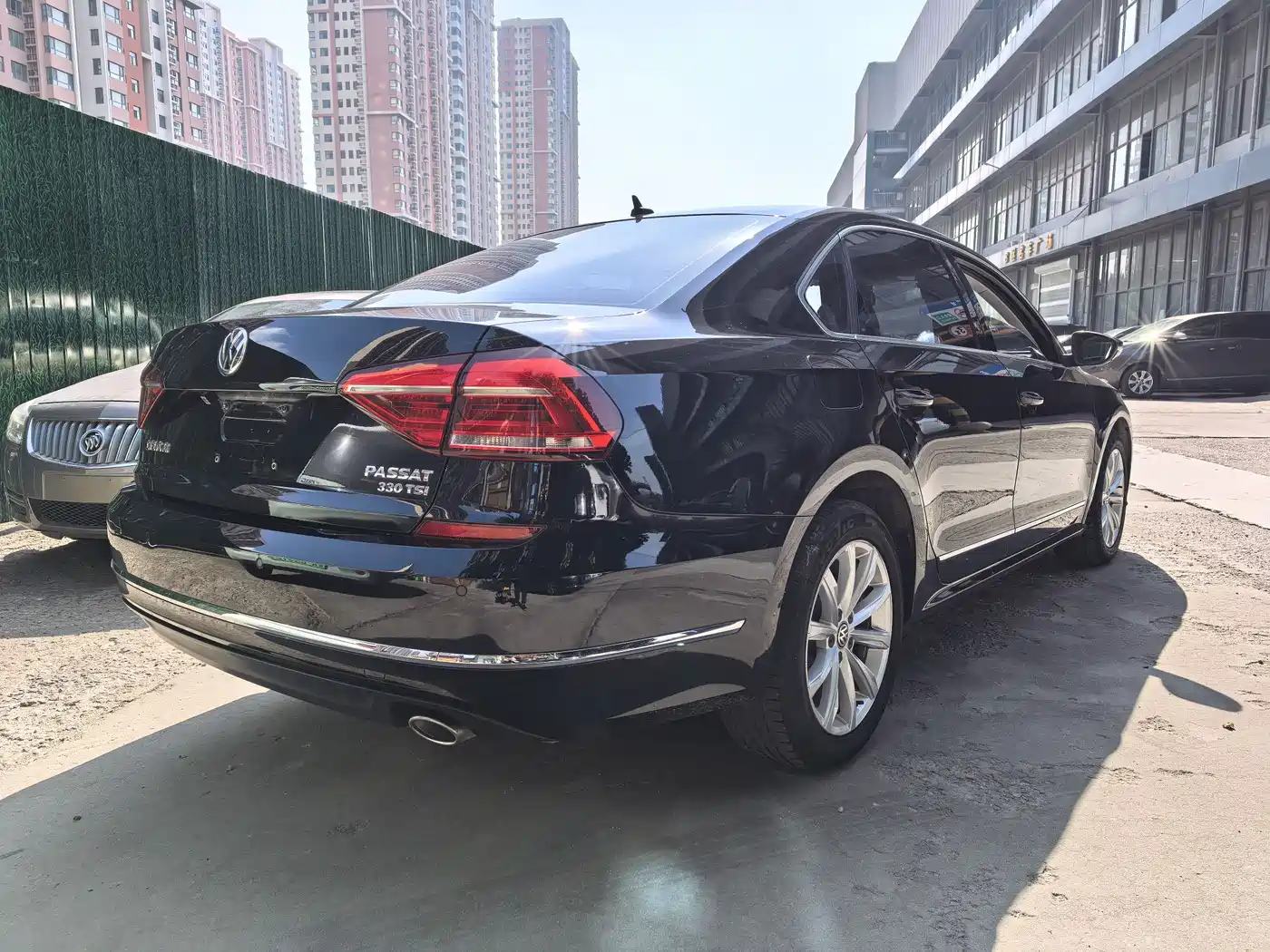 Volkswagen Passat 2017 330TSI DSG Prestige фото 6