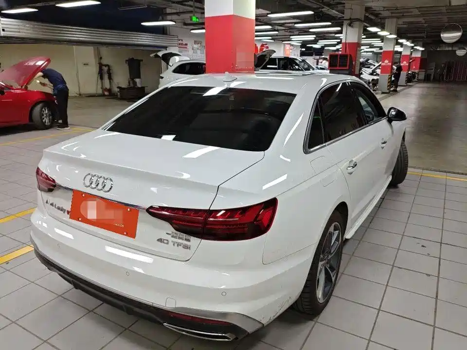 Фото 7 - Audi A4L