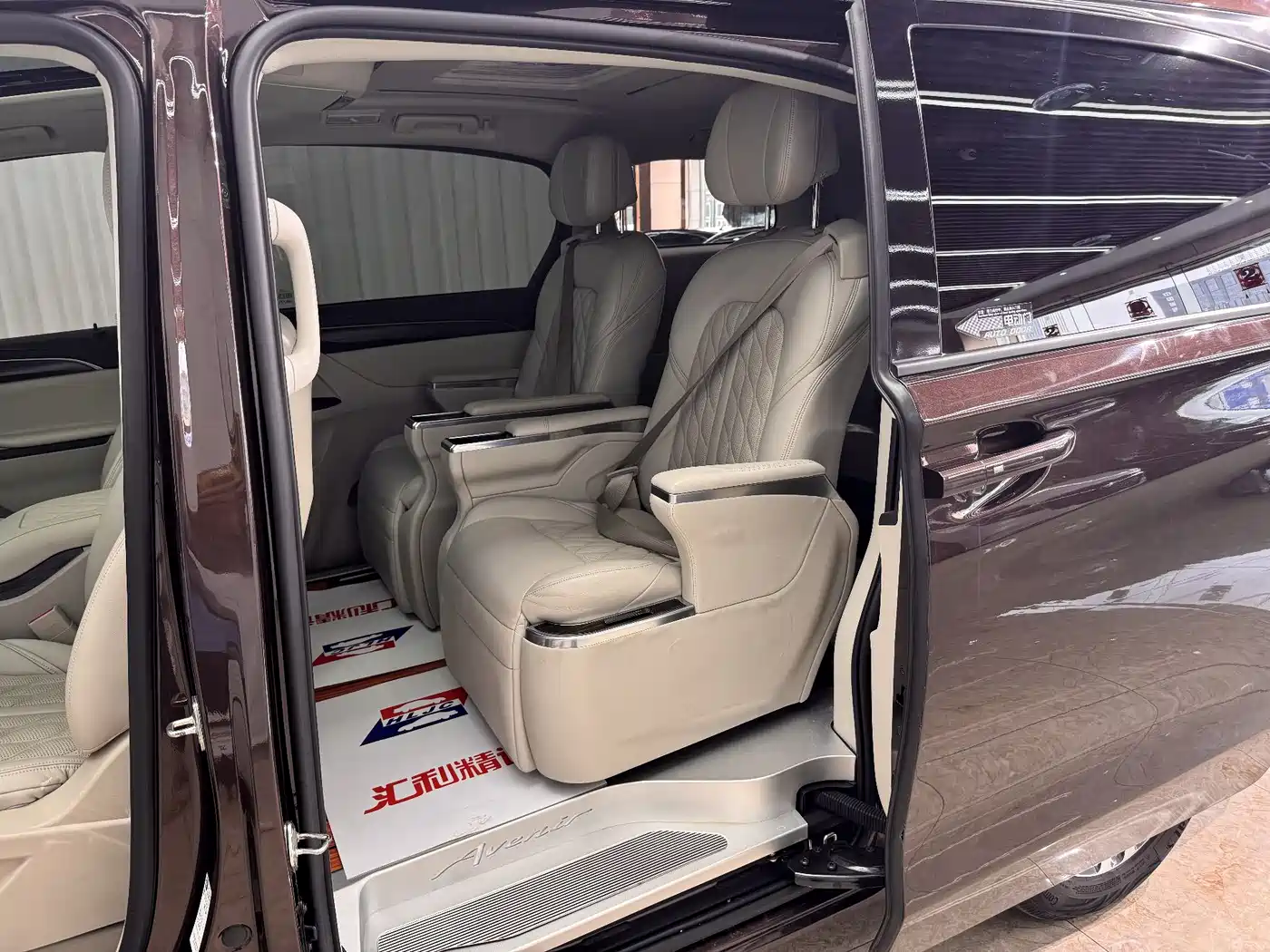 Buick GL8 2020 Model ES Landglory 653T Comfort фото 8