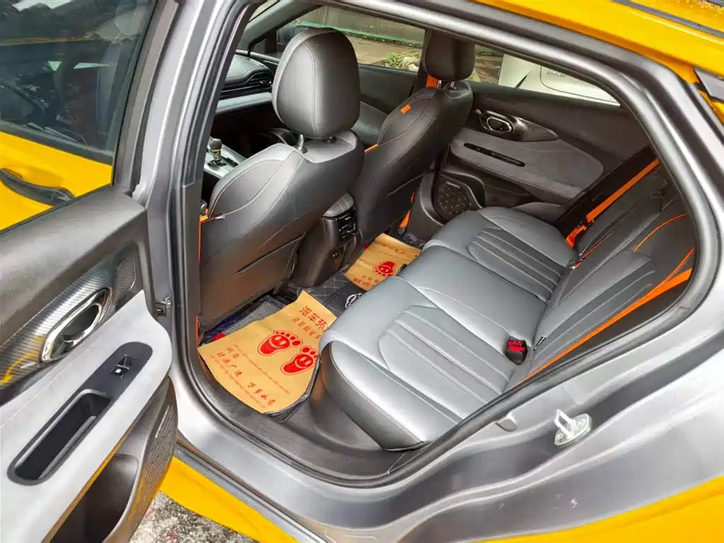 GAC Trumpchi Trumpchi Emkoo 2022 270T DCT J16 R-style Track Edition фото 10