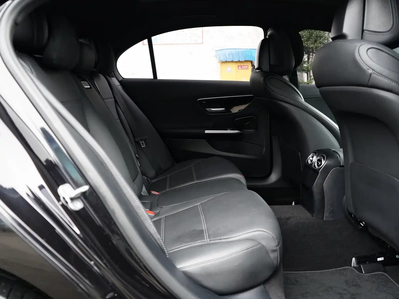 Фото 6 - Mercedes-Benz C-Class