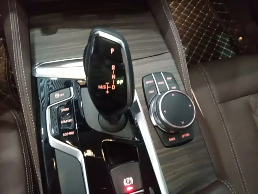 BMW 5 Series 2018 Facelift 530Li Leading Luxury Package фото 14