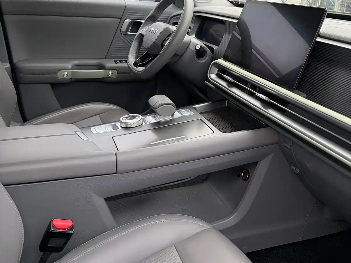 BAIC ORV Beijing Off-Road BJ30 2024 1.5T Magic Core Electric Drive Advanced Edition фото 20