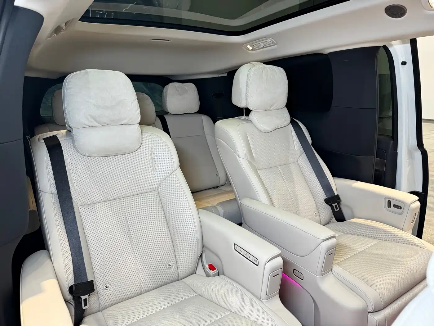 Li Auto MEGA 2025 2025 Model Home Family Special Edition