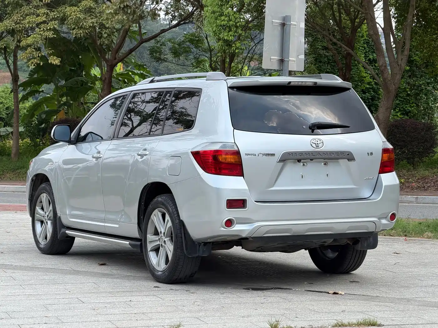 Toyota Highlander 2010 2009 3.5L 4WD 7-seater Luxury Edition