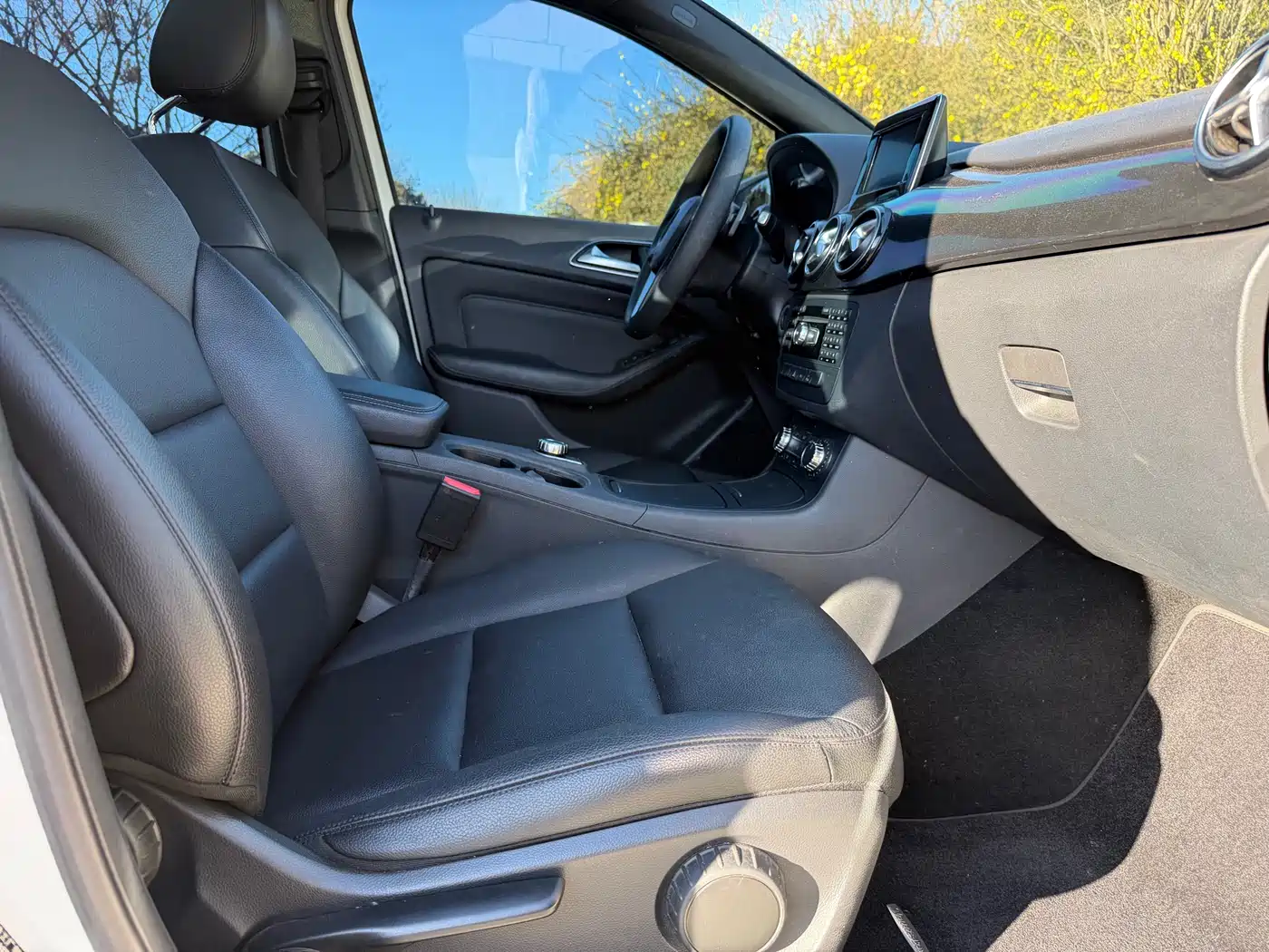 Mercedes-Benz B-Class 2012 B 180 фото 15