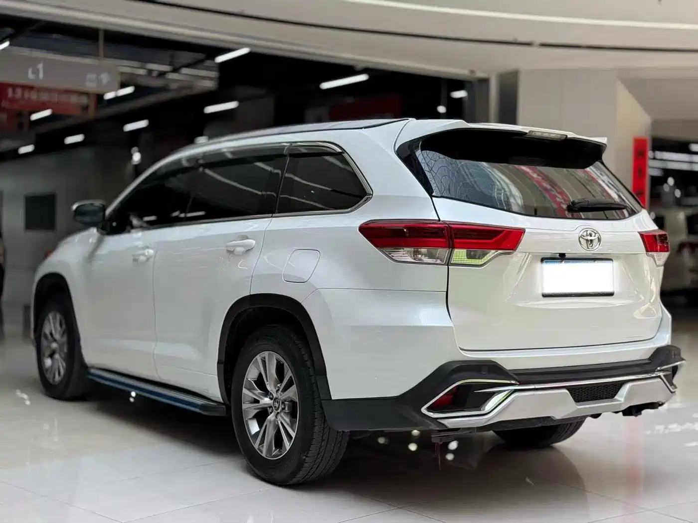 Toyota Highlander 2021 2.0T AWD Elite 7-Seater фото 7