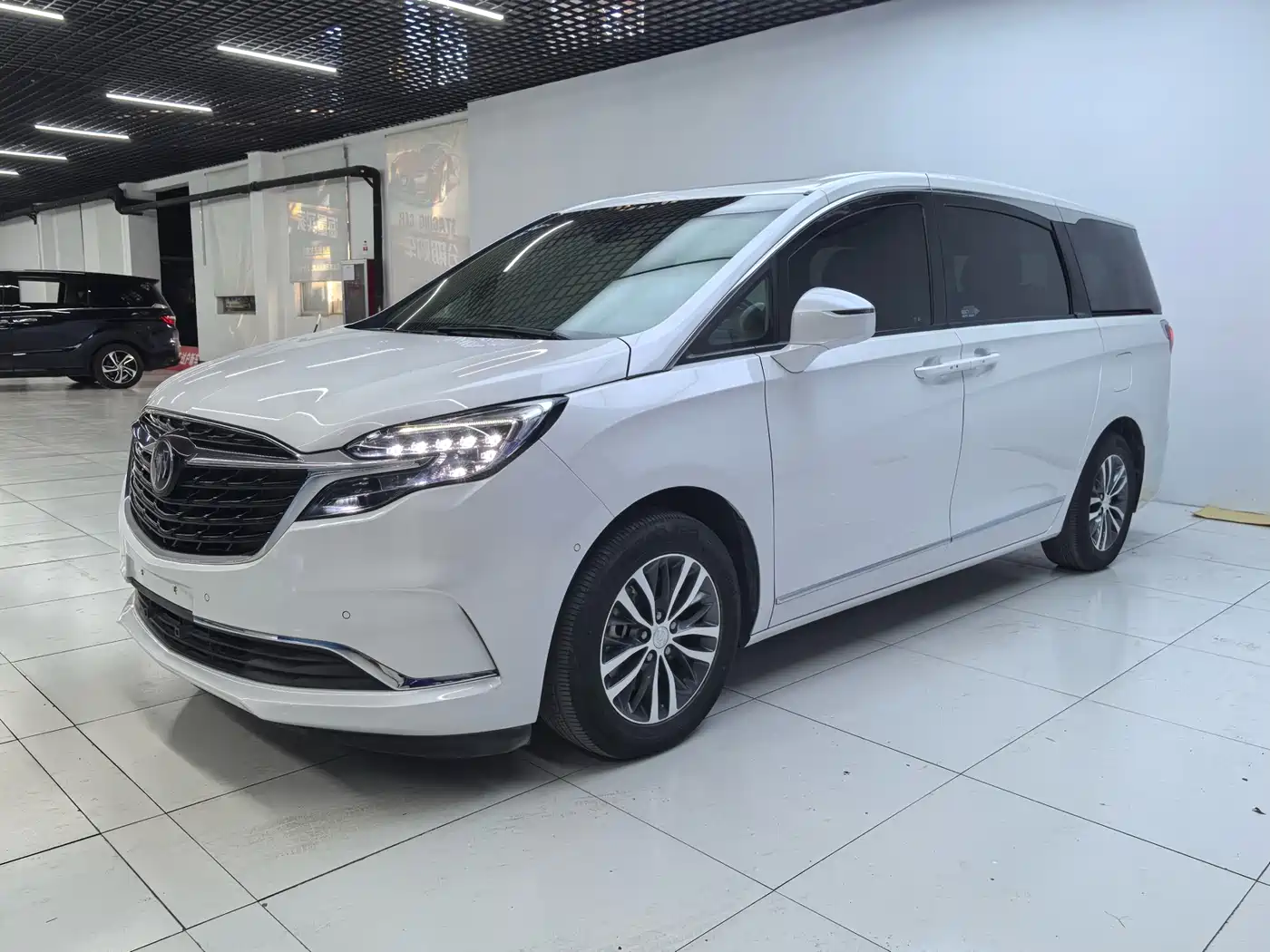 Buick GL8 2020 Model ES Landglory 653T Premium
