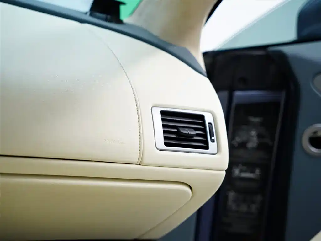 Aston Martin Rapide 2011 2010 6.0L