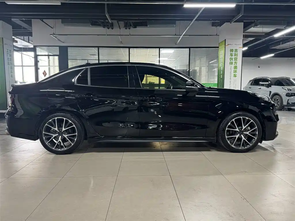 Lynk & Co 03 2021 1.5TD DCT Jin Champion Edition фото 6