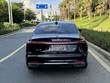 صورة 13 - Hongqi H5
