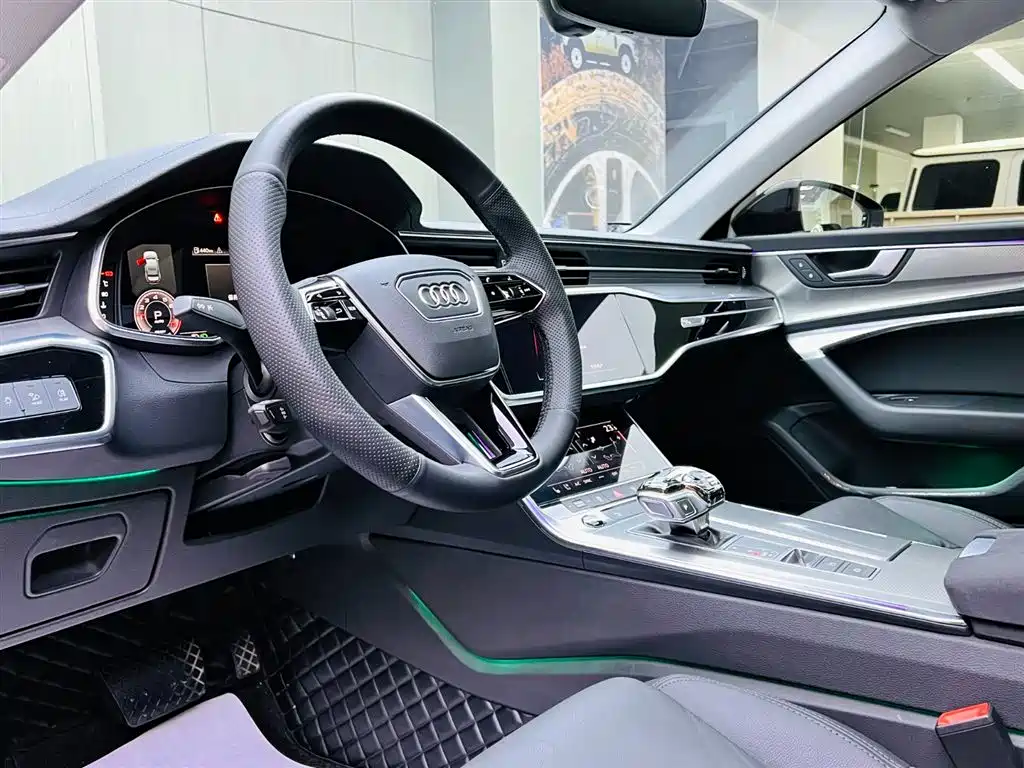 Audi A6L 2021 45 TFSI Exclusive Elegance фото 8