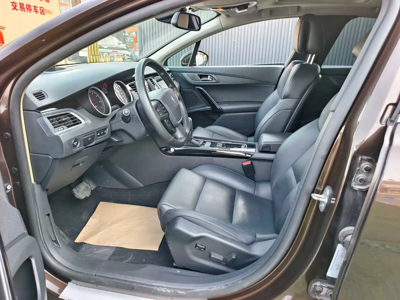 Peugeot 508 2015 1.8THP Auto Flagship Edition фото 9