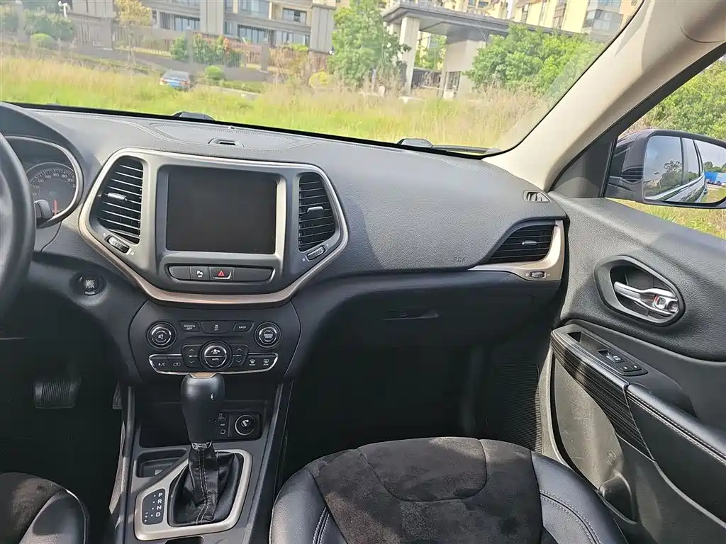 Jeep Cherokee 2016 2016 2.0L Leading Edition