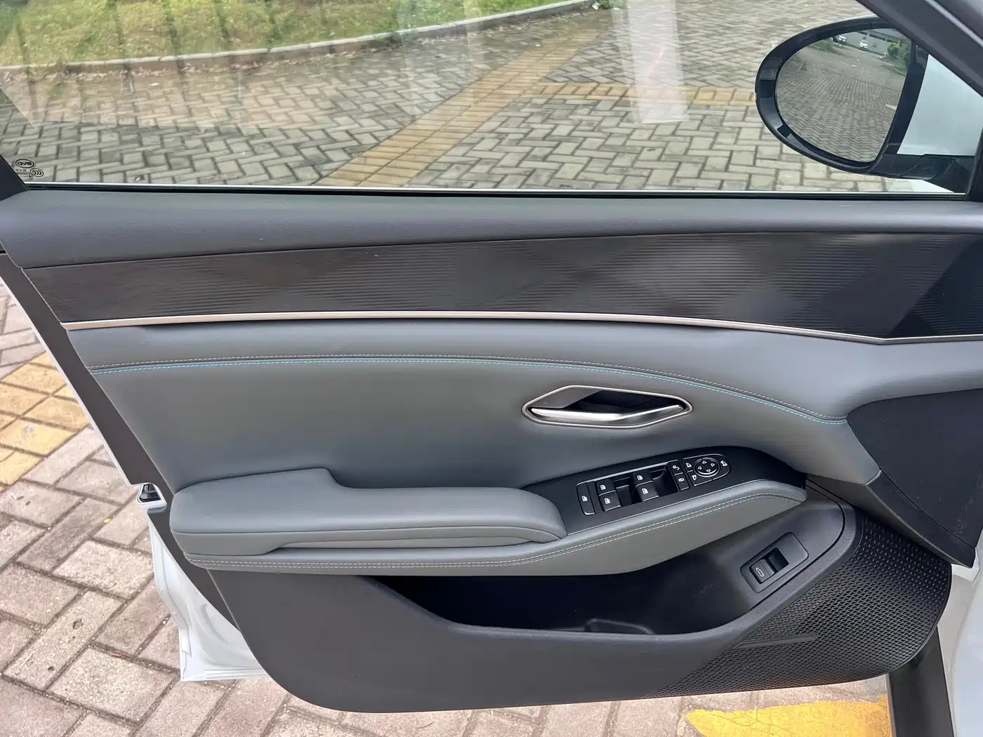 BYD Qin L 2024 DM-i 120KM Superior Edition фото 6