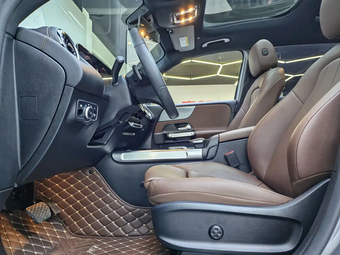 Mercedes-Benz GLB 2020 GLB 200 Dynamic фото 8