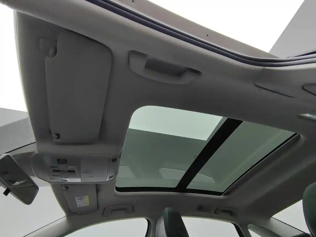 Volkswagen Sagitar, миниатюра 14
