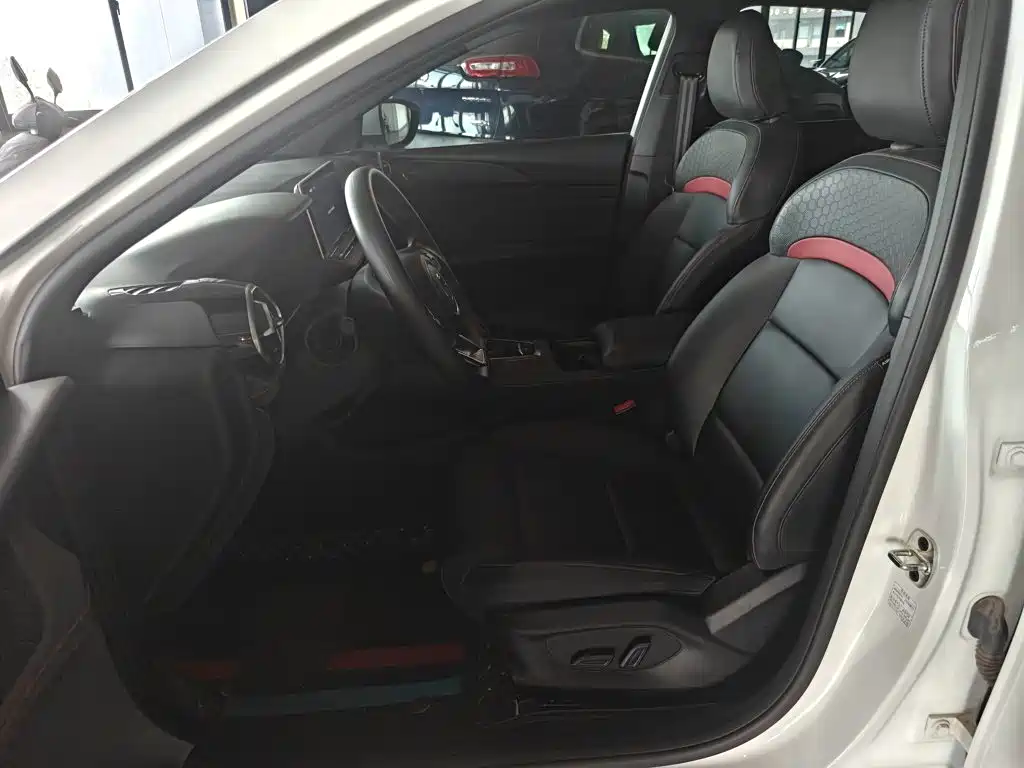 MG MG5 2025 2025 300TGI Global Flagship