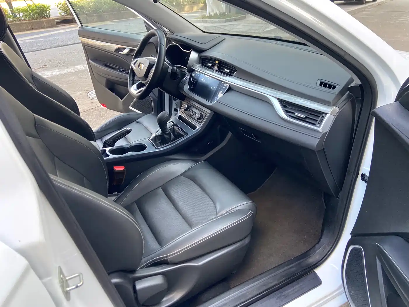 GEELY AUTOMOBILE EMGRAND