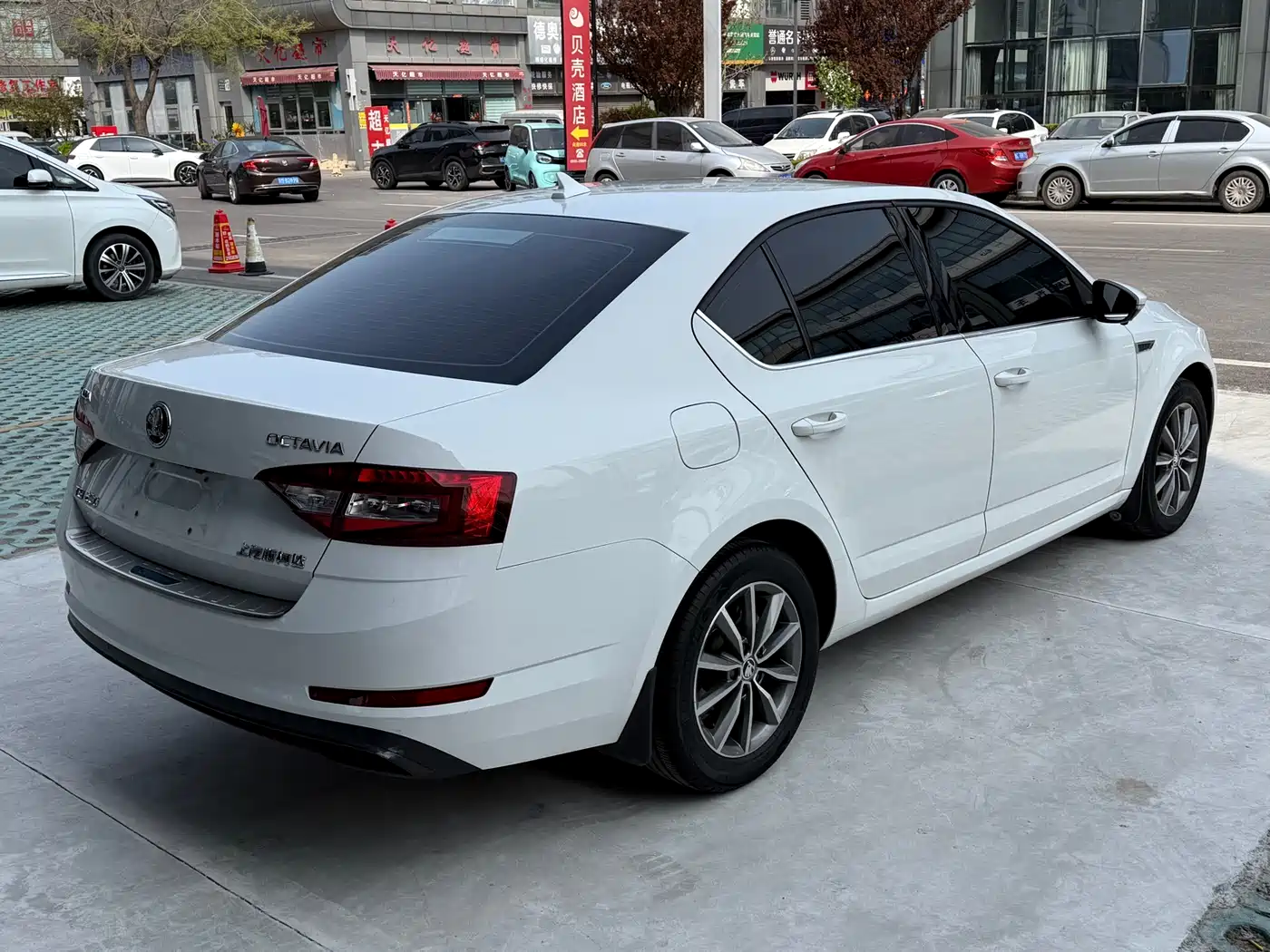 SKODA OCTAVIA