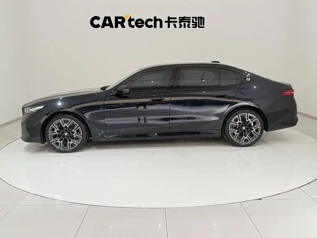 BMW 5 Series 2026 2026 530Li Exclusive M Sport Package