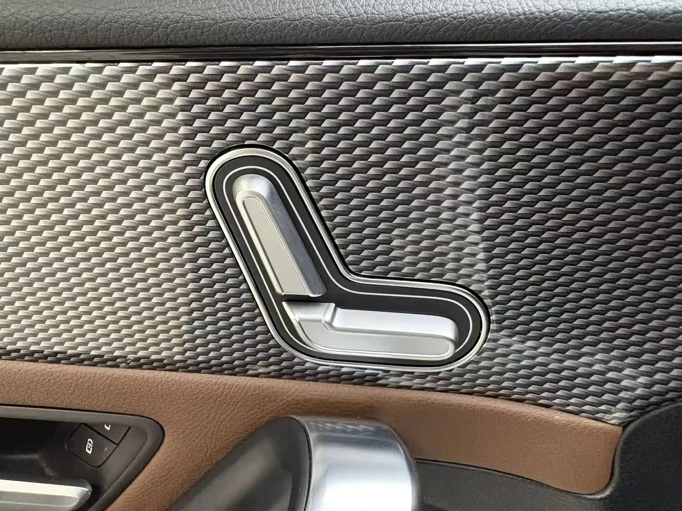 Mercedes-Benz A-Class 2019 Facelift A 200 L Sports Sedan фото 9