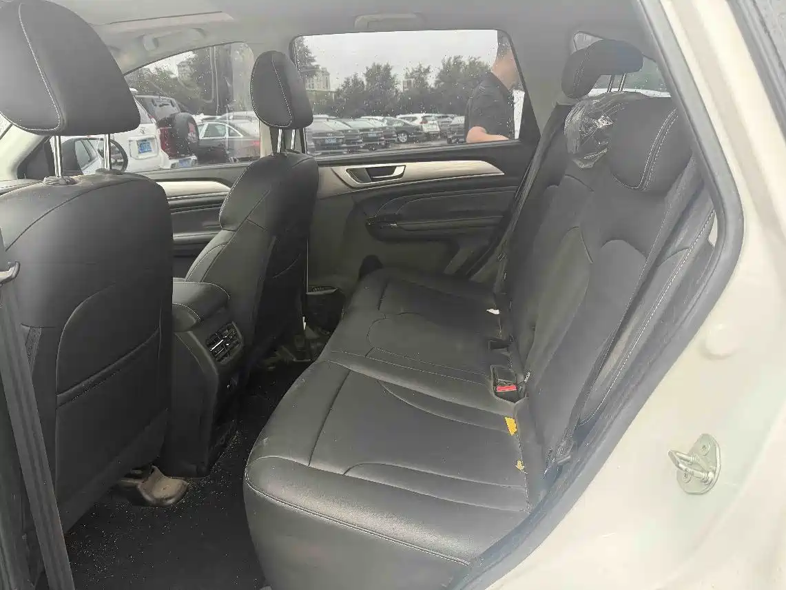 Haval M6 2023 2023 PLUS 1.5T Manual Luxury Smart Connect