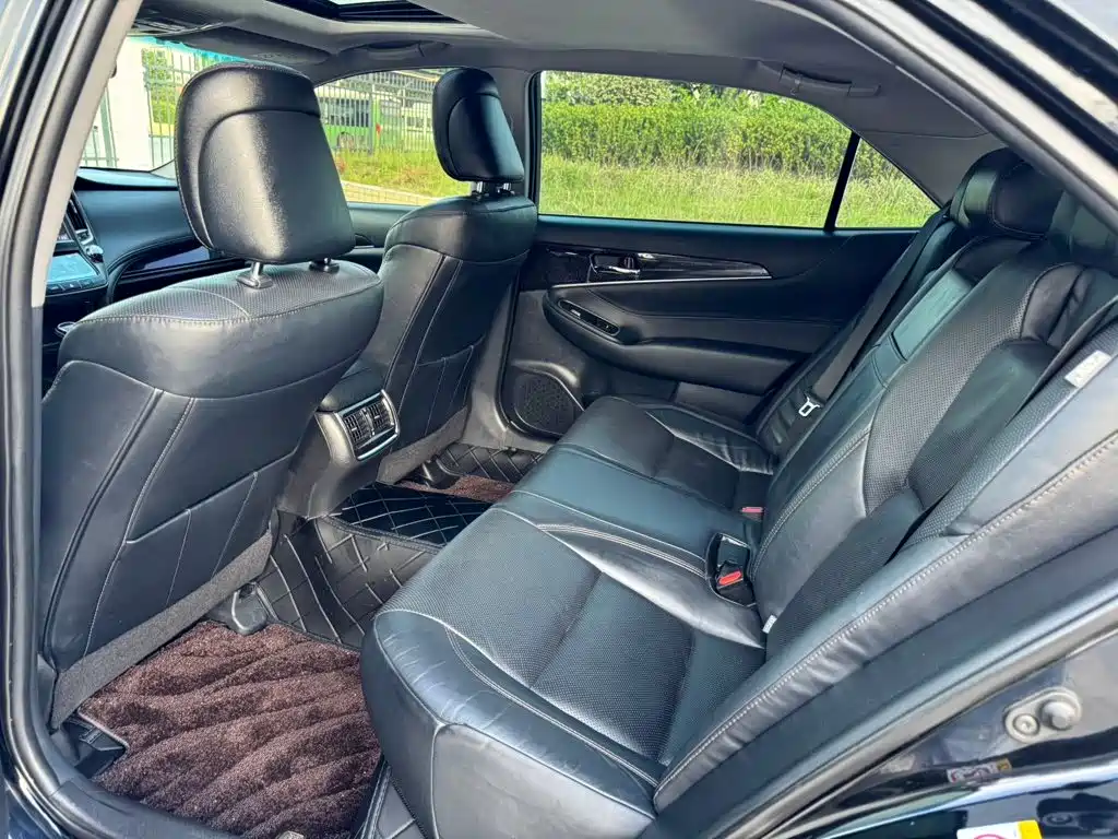 2019 Toyota Crown