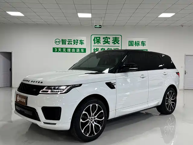 Land Rover Range Rover Sport 2022 3.0 L6 Gloss Black Edition — фото 1