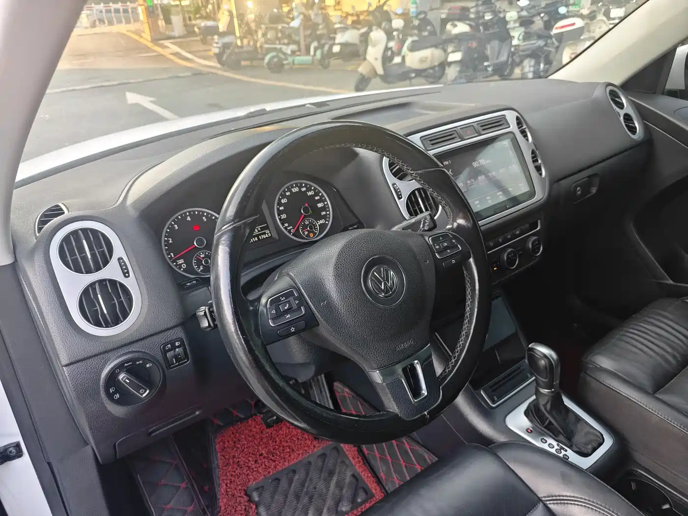 Volkswagen Tiguan 2015 1.8TSI Automatic 2WD Comfortline фото 7