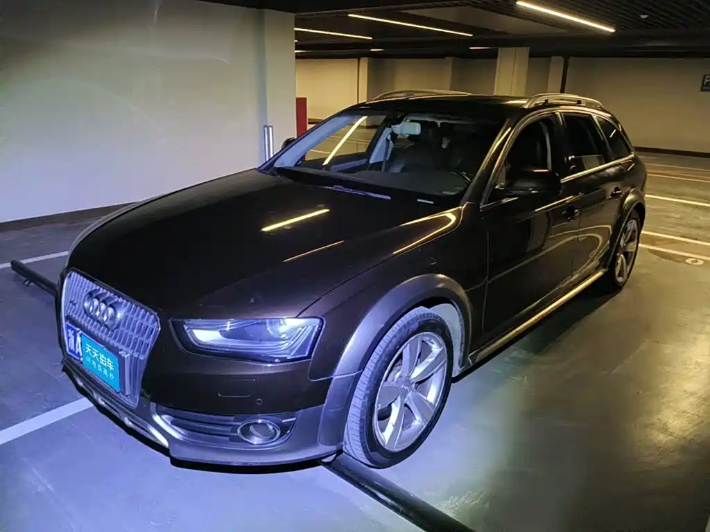 Photo 1 - Audi A4 (Import)