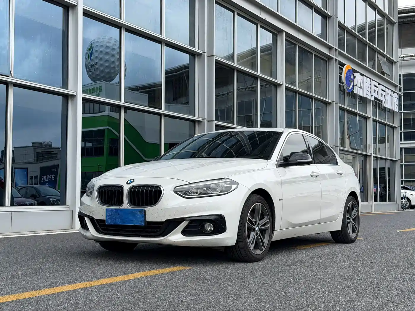 Фото 1 - BMW 1 Series