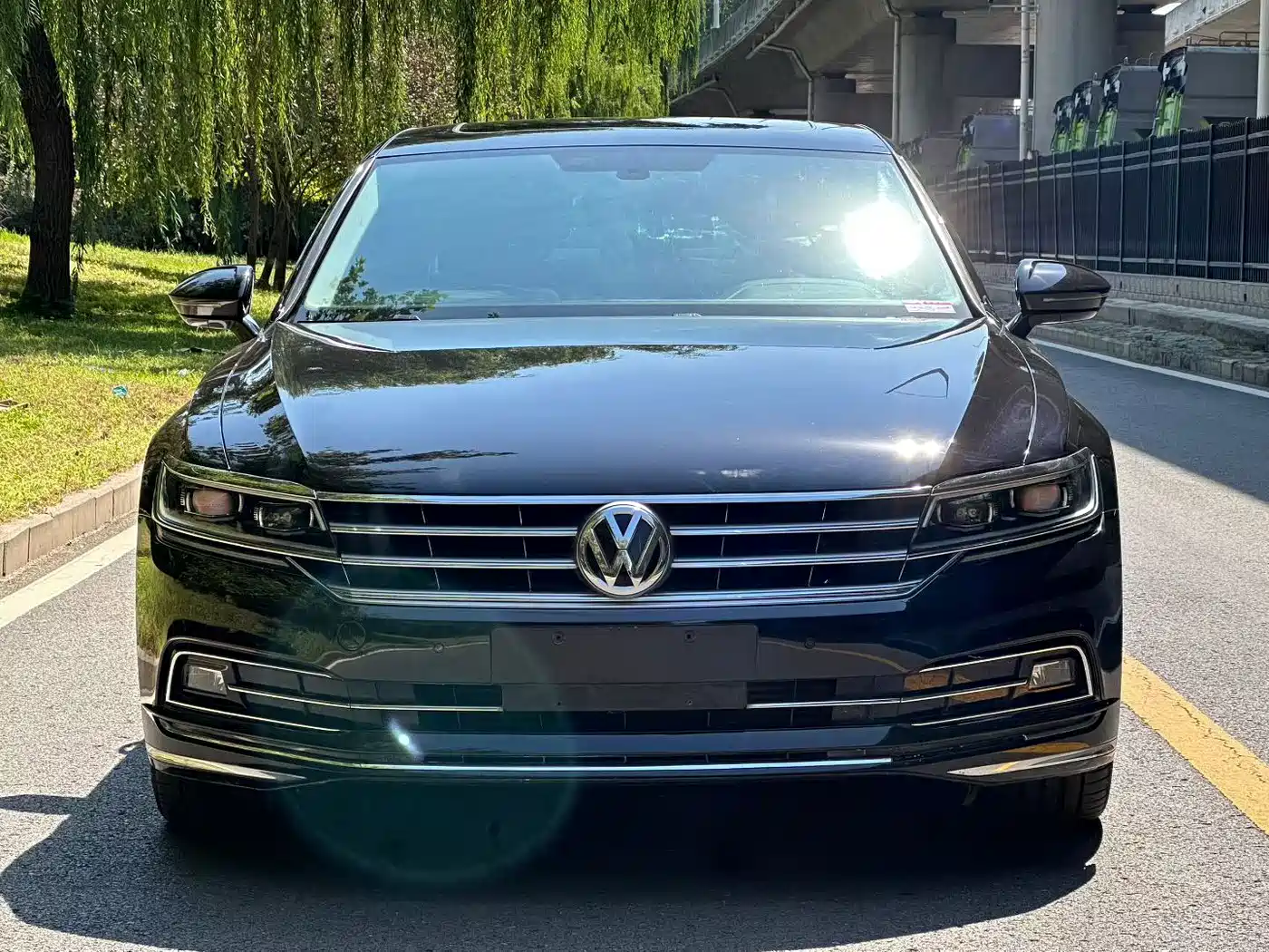 Volkswagen Phideon 2018 2018 Facelift 380TSI FWD Business