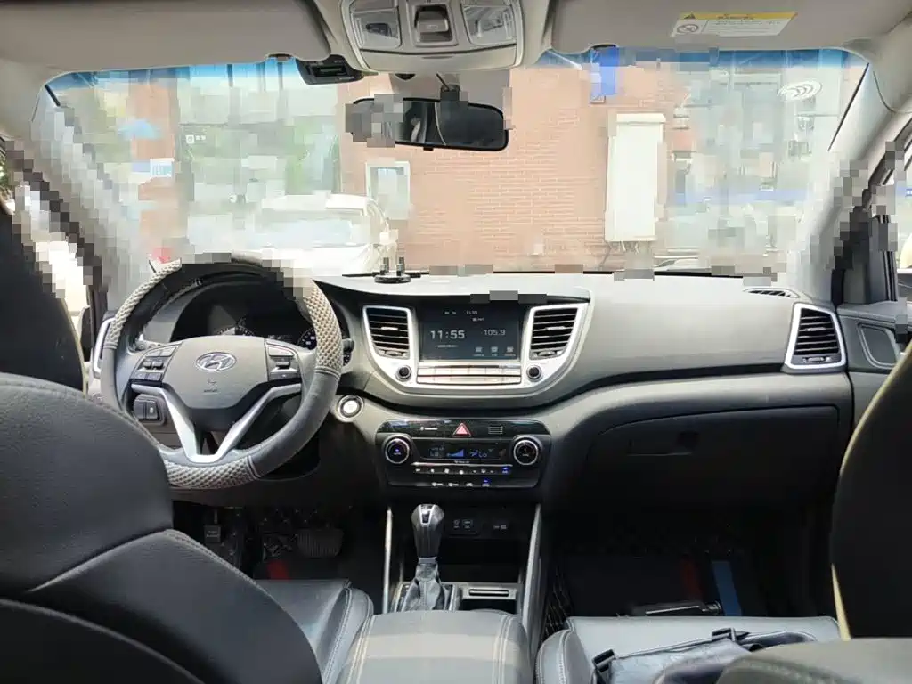 Фото 12 - Hyundai Tucson