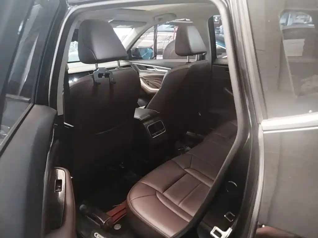 Photo 17 - Haval F7