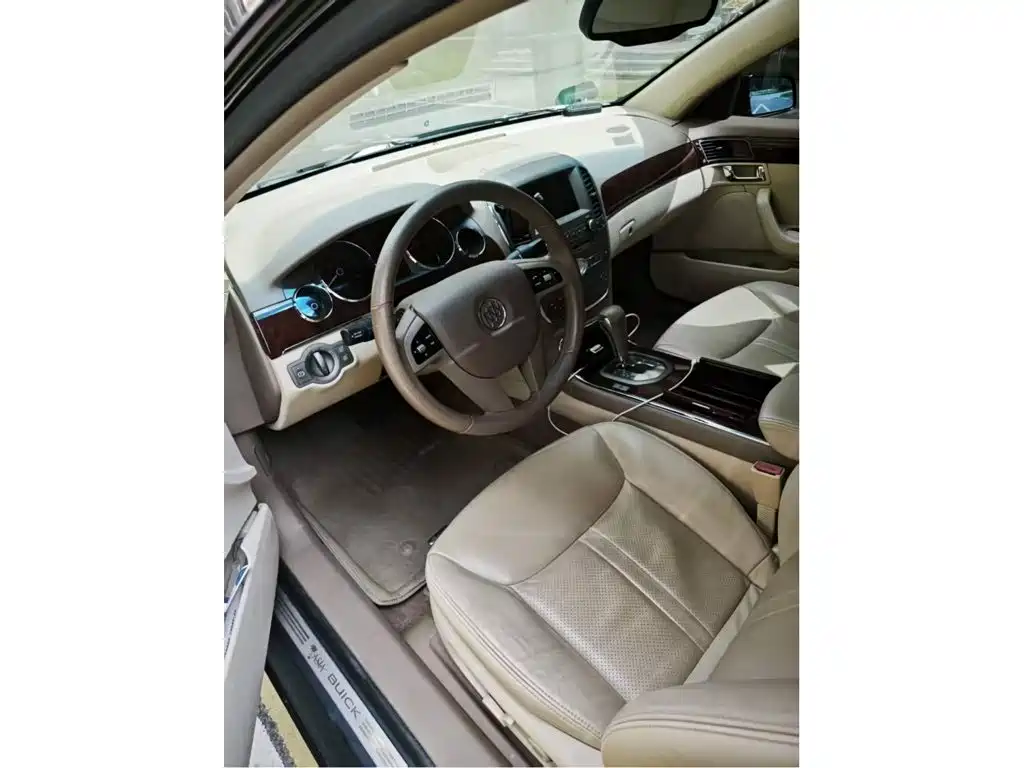 Buick Park Avenue 2012 2010 3.0 Luxury Edition
