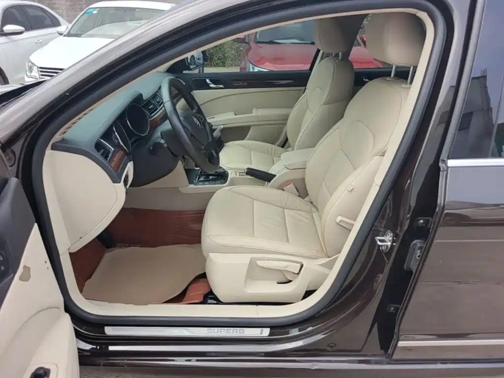 Škoda Superb 2014 2013 1.8TSI Automatic Elite Edition