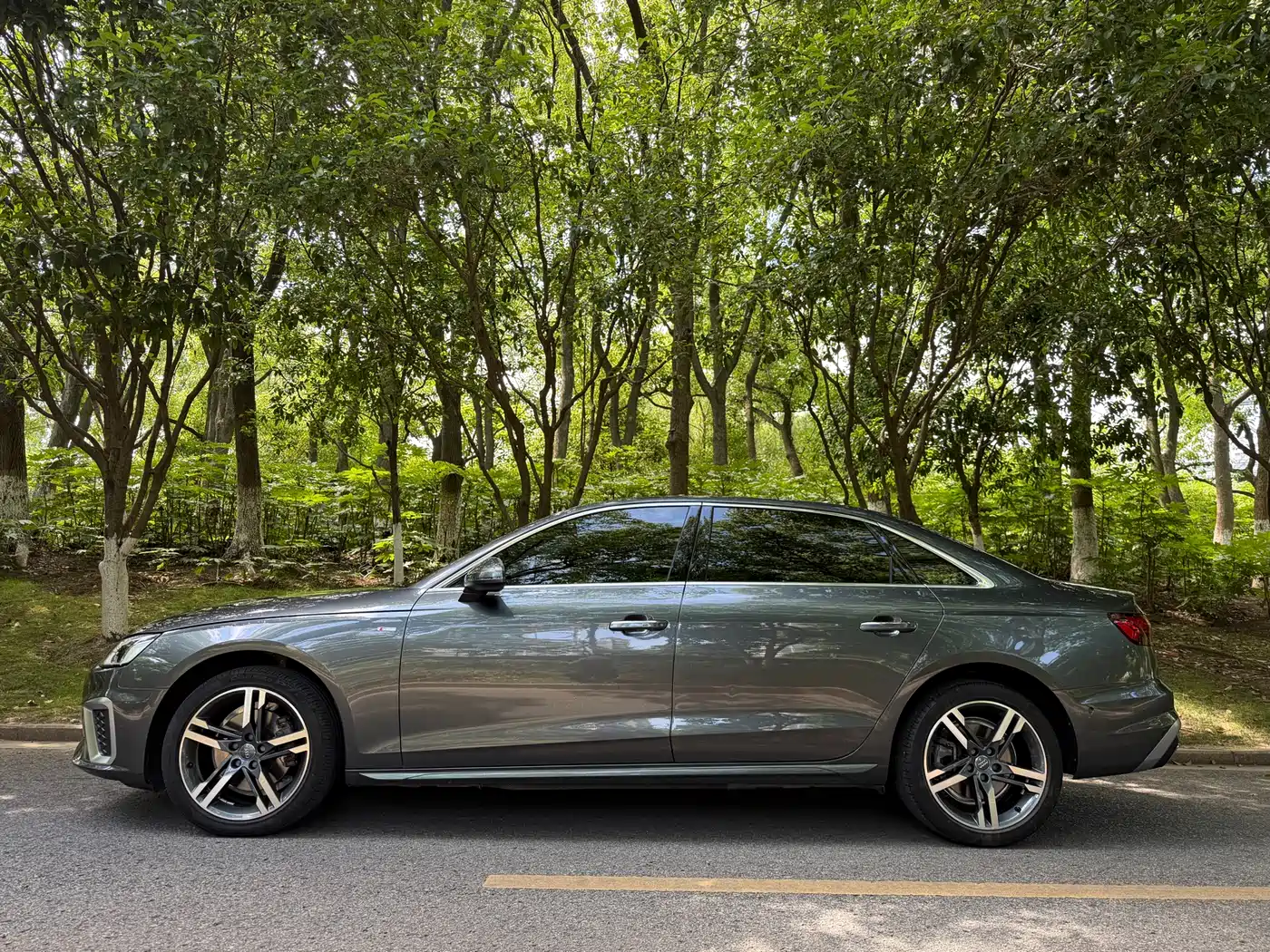 AUDI A4L