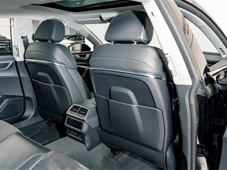 Audi A7L 2024 45 TFSI Luxury фото 19