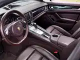 Фото 40 - Porsche Panamera
