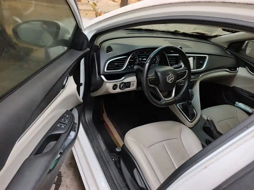 Фото 12 - Buick Excelle