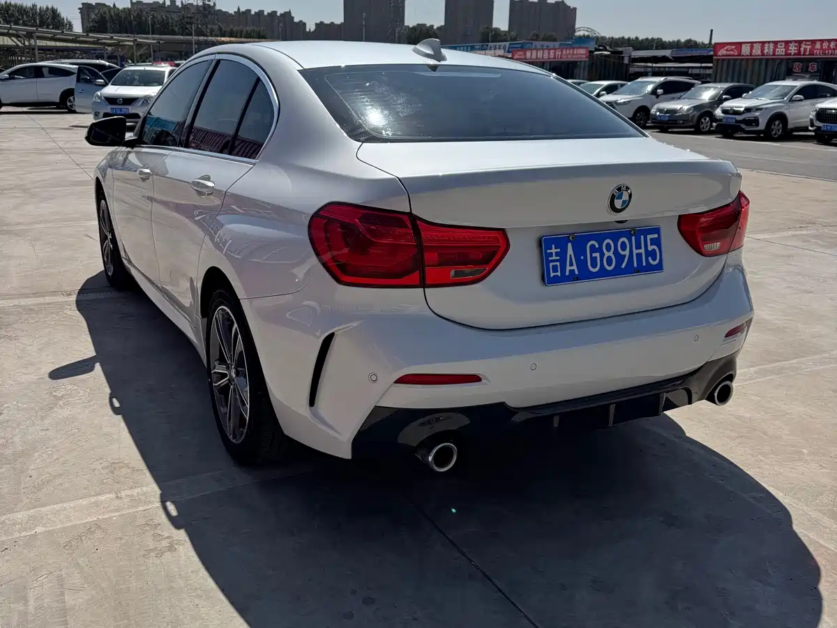 BMW 1 Series 2023 2022 120i M Sport