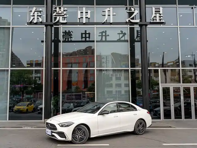 Mercedes-Benz C-Class 2025 C 260 L Night Sport Edition — фото 2