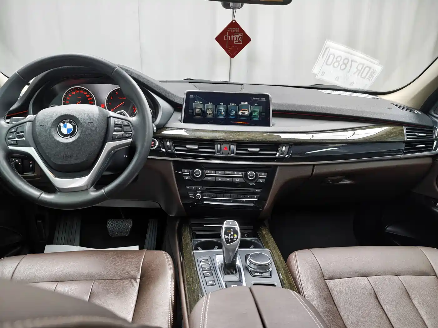 BMW X5 (Import) 2017 xDrive35i Leading Edition фото 11