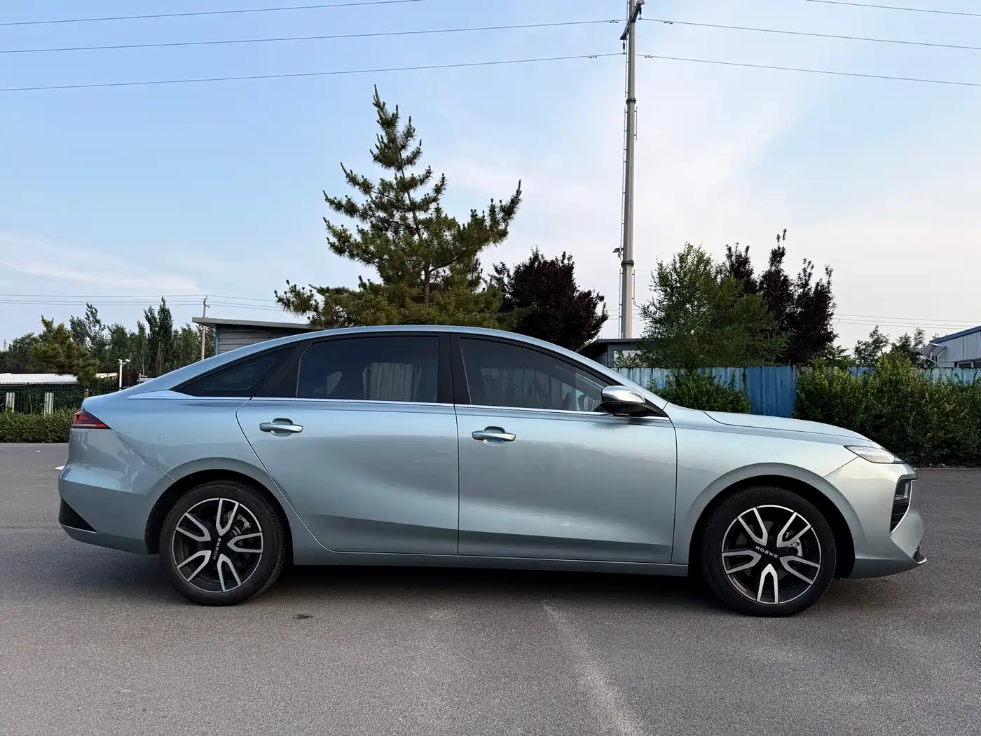 Roewe D6 2025 2025 520km Premium Edition