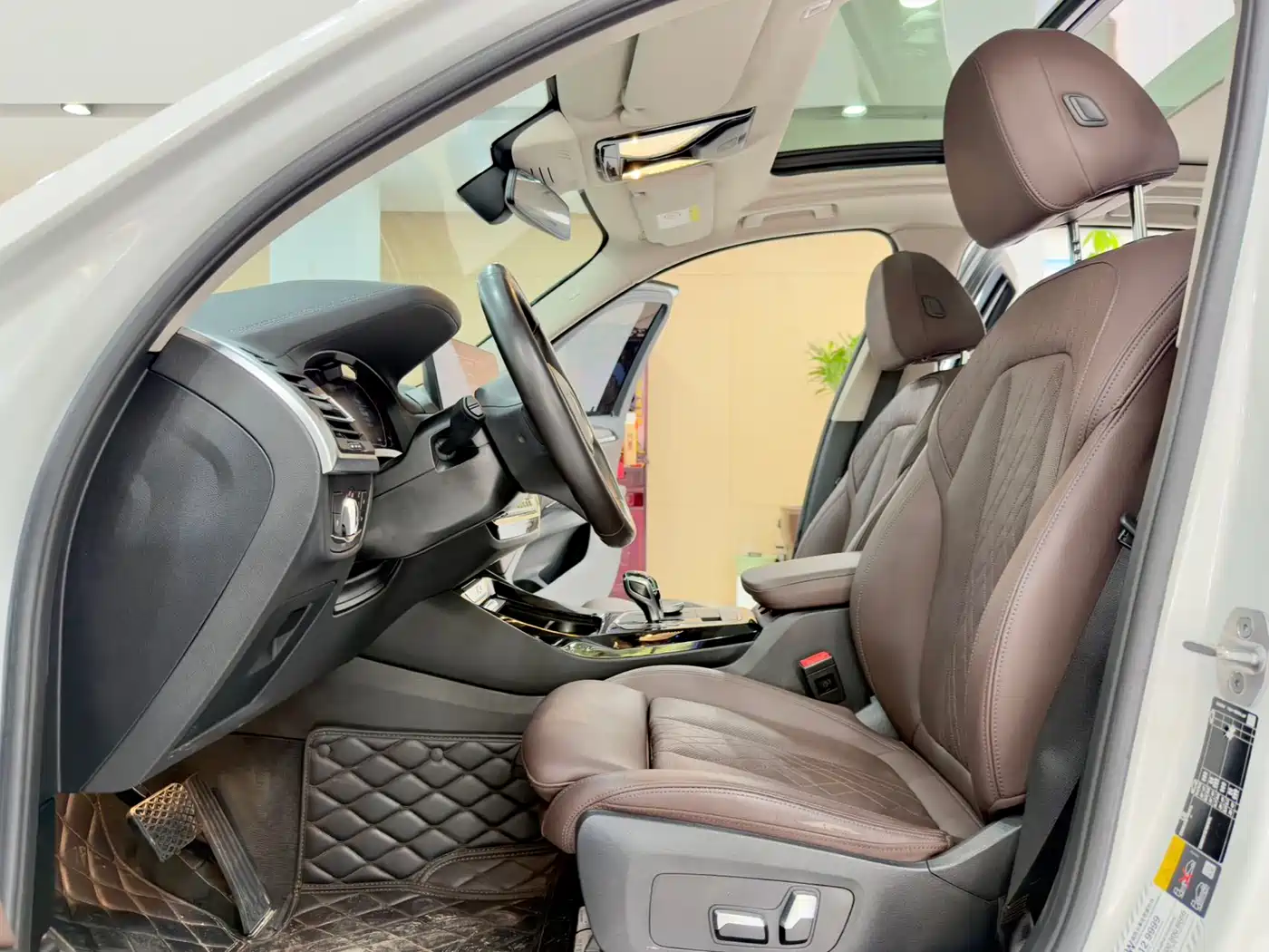 BMW iX3 2022 Facelift Leading Model фото 10